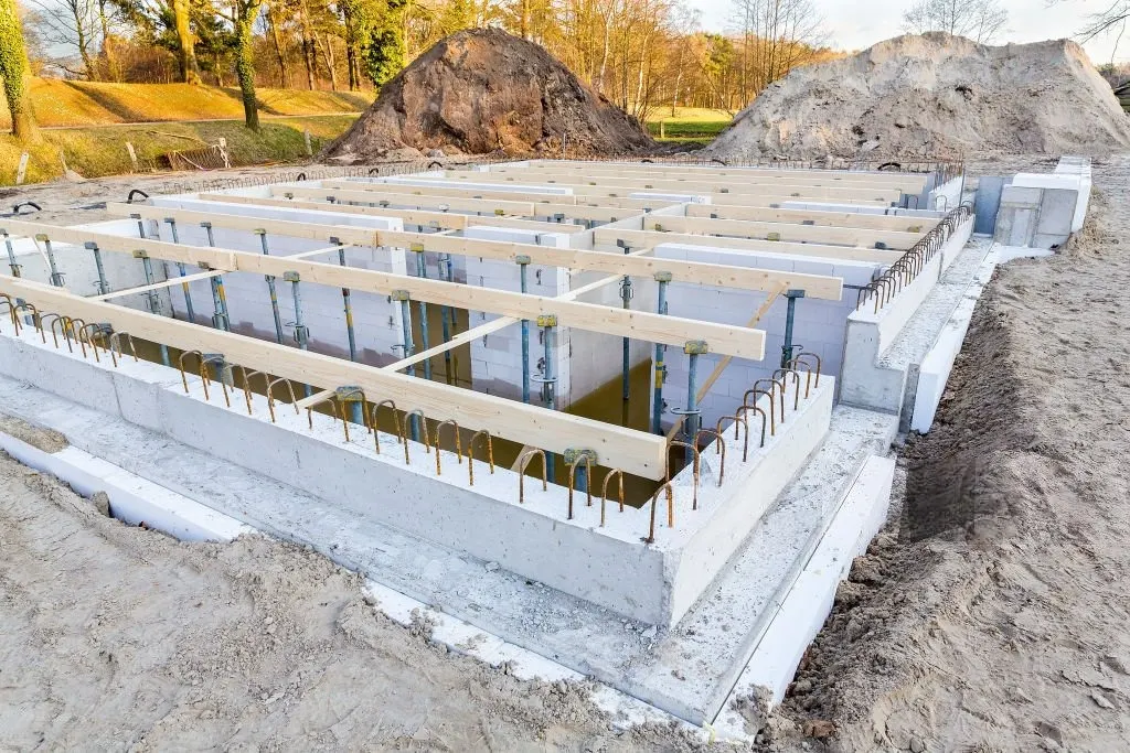 Строительство монолитного фундамента под ключ в Воронеже - профессиональная бригада АМ-Фундамент